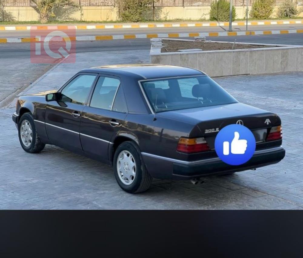 مرسيدس بنز E-Class